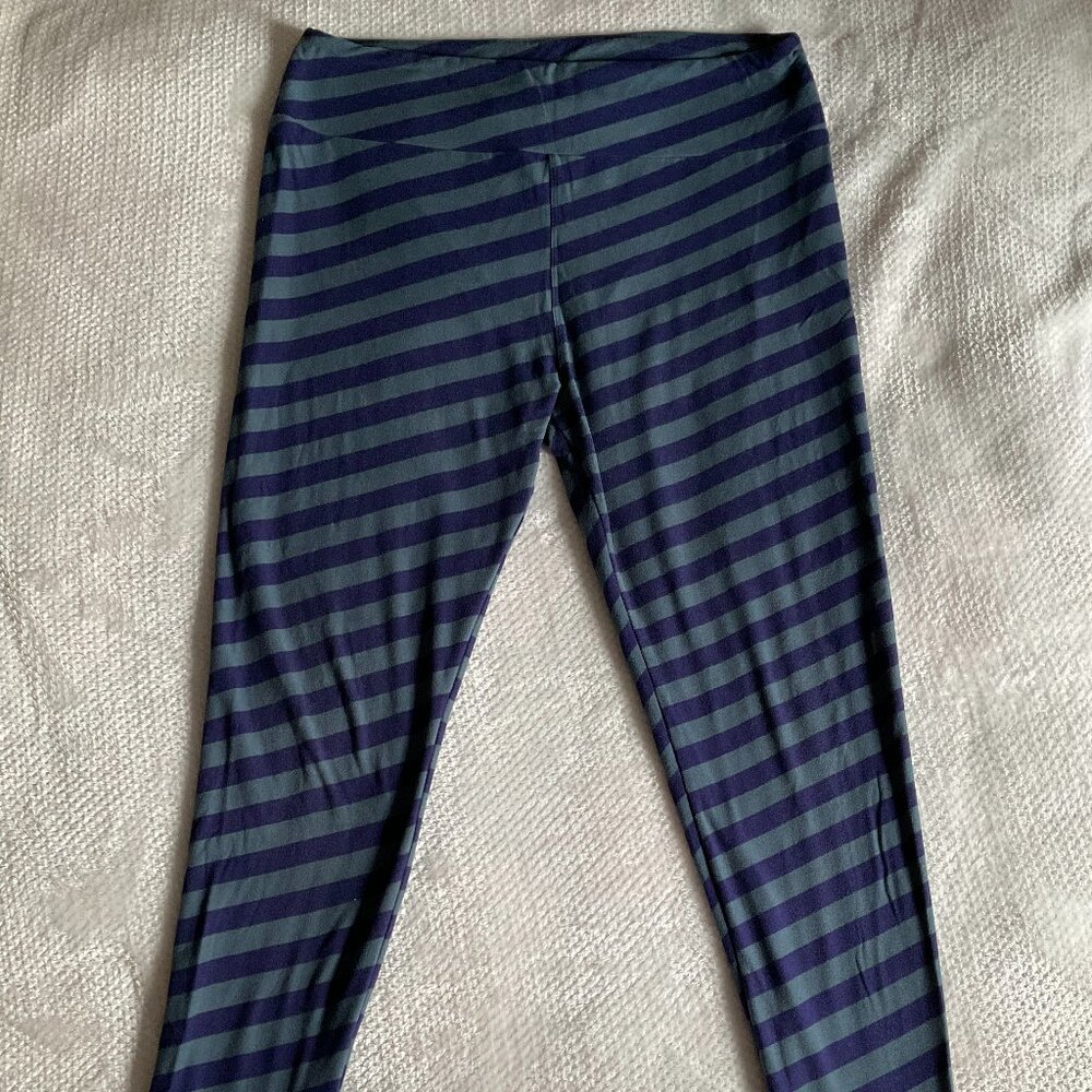 LuLaRoe Tall & Curvy TC Leggings Purple/Blue Gray Stripes Sensory Friendly Soft